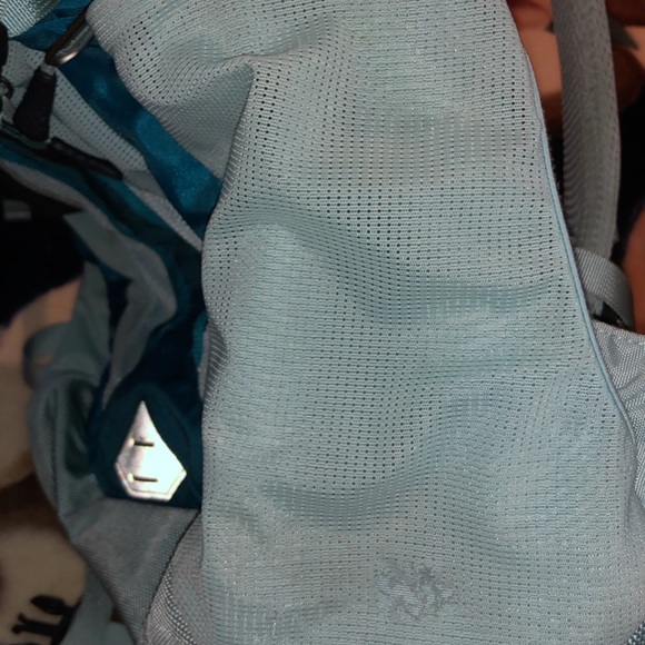 North face backpack - Picture 3 of 8